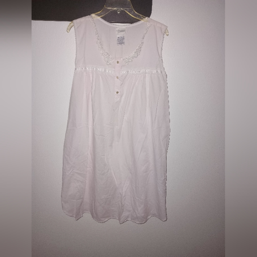 Adonna Women's Pink Nightgown Lace Accents Size XL (Vintage)